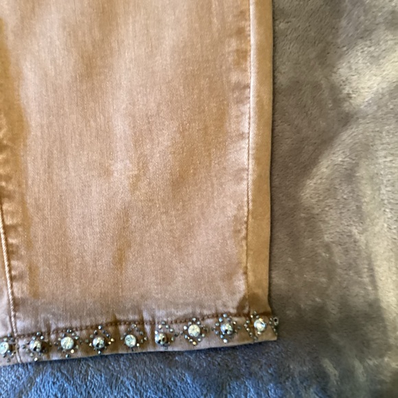 Joseph Ribkoff tan jeans with embellishments, size large. Has moderate stretch - Picture 7 of 8